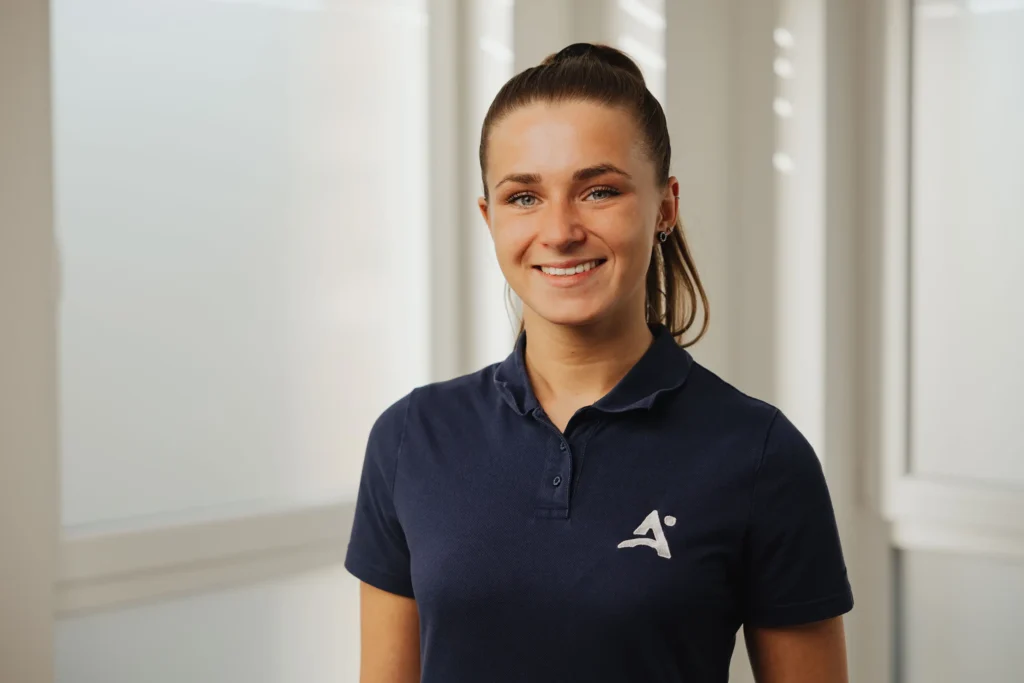 Portraitfoto Tess Knauber